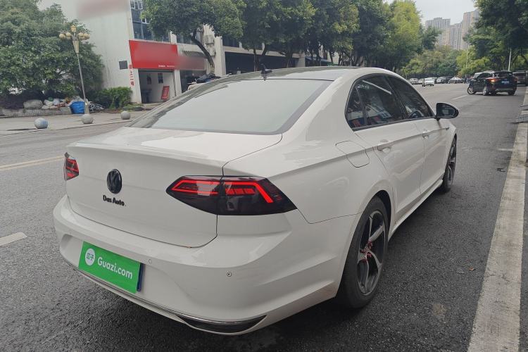 Used Volkswagen Lamando 2021 230TSI DSG Fashion Edition Rear Right 45 Deg