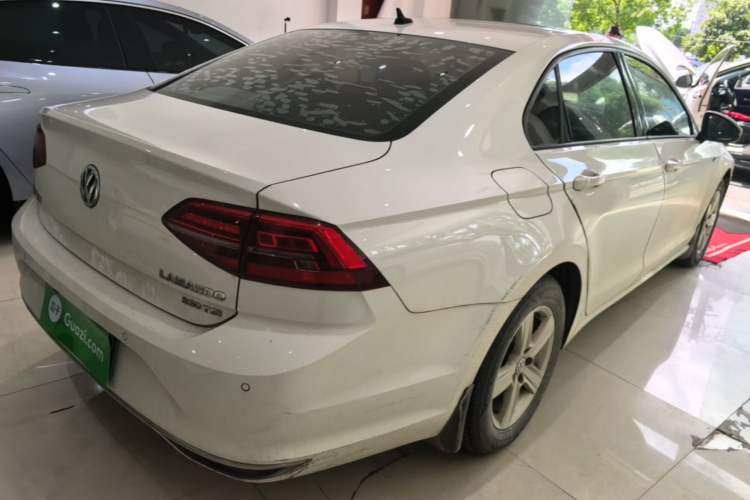 Used Volkswagen Lamando 2021 230TSI DSG Fashion Edition Rear Right 45 Deg