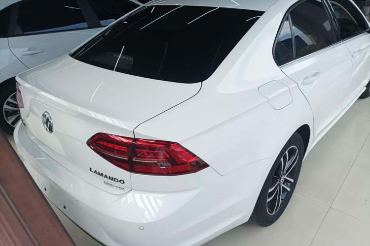 Used Volkswagen Lamando 2021 280TSI DSG Comfort Edition Rear Right 45 Deg