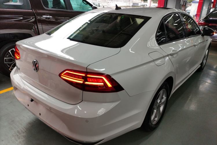 Used Volkswagen Lamando 2021 230TSI DSG Fashion Edition Rear Right 45 Deg