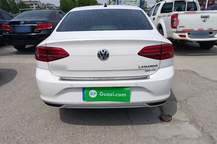 Used Volkswagen Lamando 2021 230TSI DSG Fashion Edition Rear