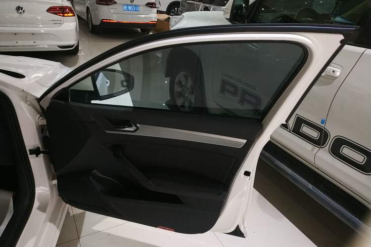 Used Volkswagen Lamando 2021 230TSI DSG Fashion Edition Right Front Door Interior