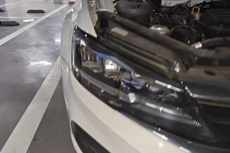 Used Volkswagen Lamando 2021 230TSI DSG Fashion Edition Right Front Headlight