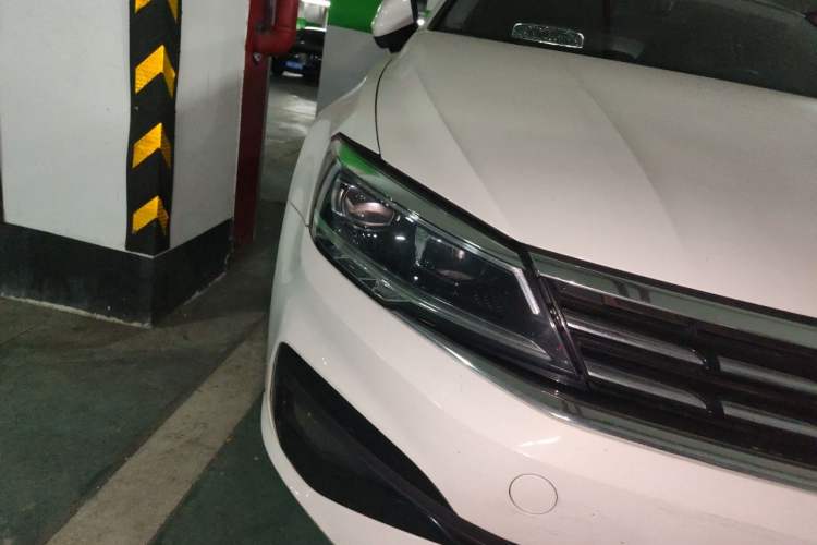 Used Volkswagen Lamando 2021 Revised Version 280TSI DSG Comfort Edition Right Front Headlight