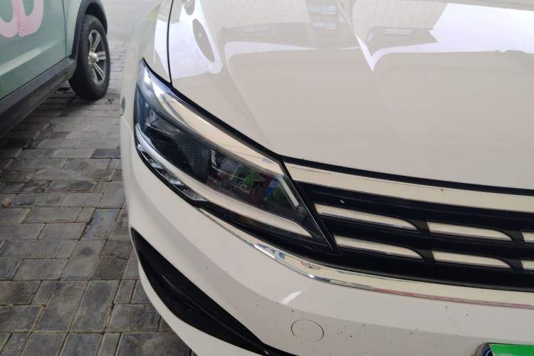 Used Volkswagen Lamando 2021 280TSI DSG Comfort Edition Right Front Headlight