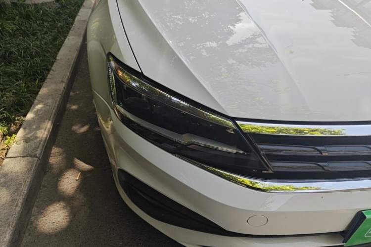 Used Volkswagen Lamando 2021 230TSI DSG Fashion Edition Right Front Headlight