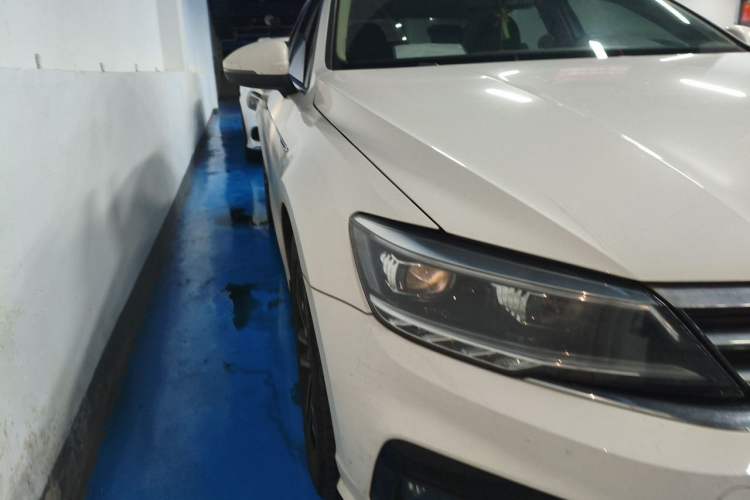 Used Volkswagen Lamando 2021 280TSI DSG Comfort Edition Right Front Headlight