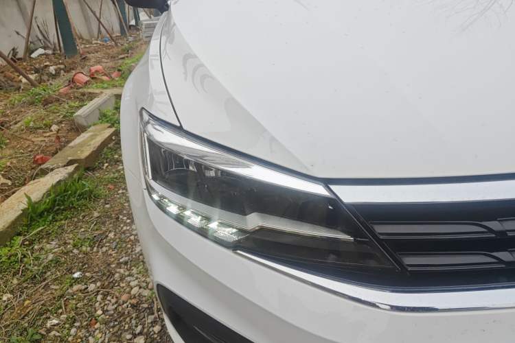 Used Volkswagen Lamando 2021 230TSI DSG Fashion Edition Right Front Headlight