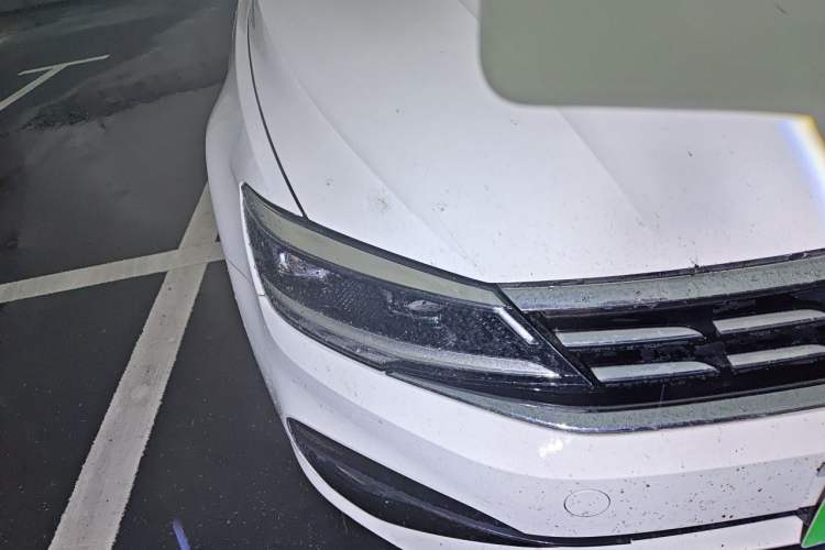 Used Volkswagen Lamando 2021 280TSI DSG Comfort Edition Right Front Headlight