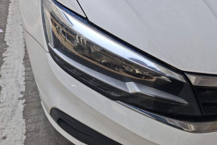 Used Volkswagen Lamando 2021 230TSI DSG Fashion Edition Right Front Headlight