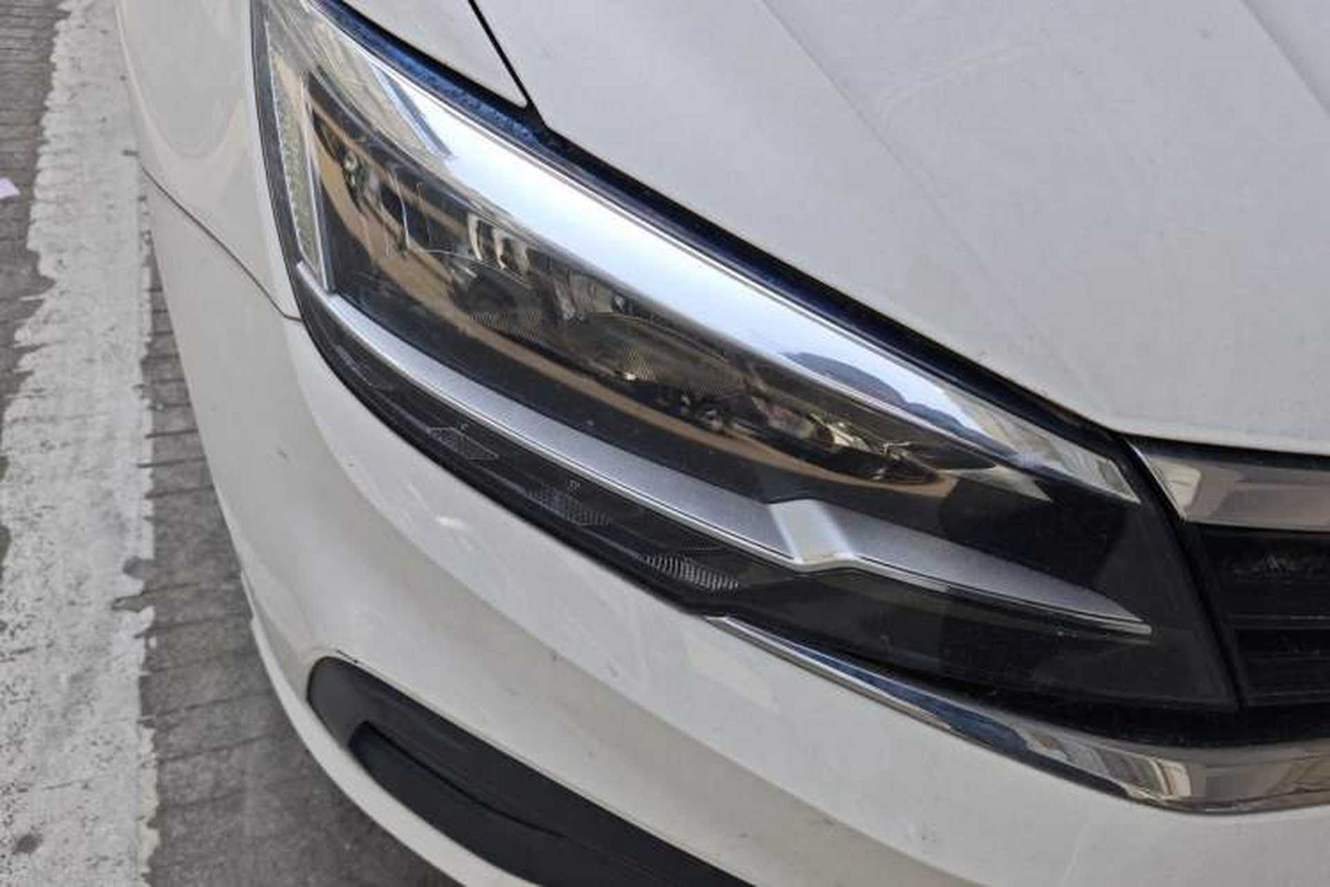 Used Volkswagen Lamando 2021 230TSI DSG Fashion Edition Right Front Headlight