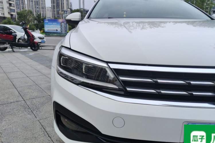 Used Volkswagen Lamando 2021 280TSI DSG Comfort Edition Right Front Headlight