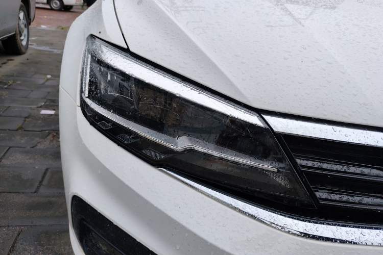 Used Volkswagen Lamando 2021 230TSI DSG Fashion Edition Right Front Headlight