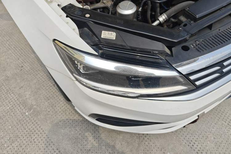Used Volkswagen Lamando 2021 280TSI DSG Comfort Edition Right Front Headlight