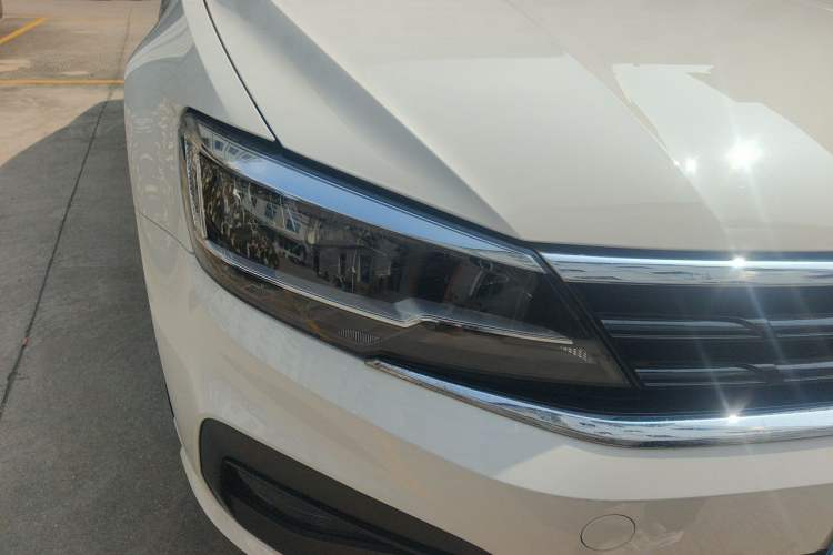 Used Volkswagen Lamando 2021 230TSI DSG Fashion Edition Right Front Headlight