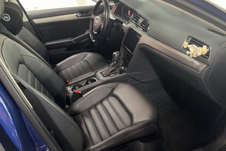Used Volkswagen Lamando 2021 280TSI DSG Comfort Edition Right Front Seat