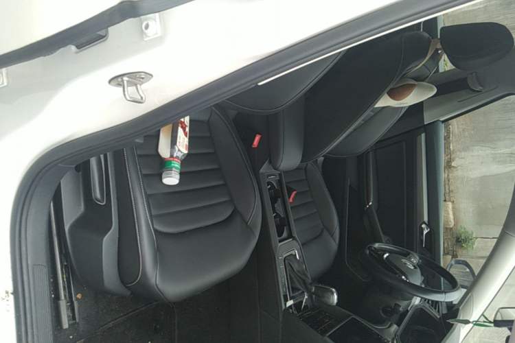 Used Volkswagen Lamando 2021 280TSI DSG Comfort Edition Right Front Seat