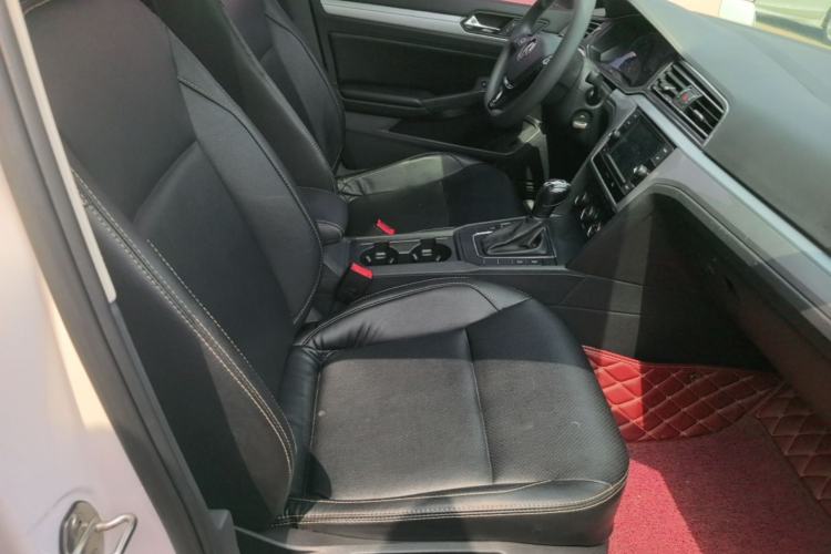 Used Volkswagen Lamando 2021 230TSI DSG Fashion Edition Right Front Seat