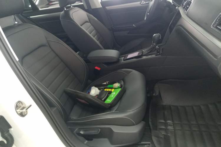 Used Volkswagen Lamando 2021 Revised Version 280TSI DSG Comfort Edition Right Front Seat