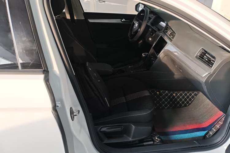 Used Volkswagen Lamando 2021 230TSI DSG Fashion Edition Right Front Seat