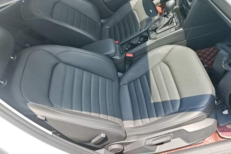 Used Volkswagen Lamando 2021 280TSI DSG Comfort Edition Right Front Seat