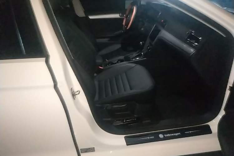 Used Volkswagen Lamando 2021 230TSI DSG Fashion Edition Right Front Seat
