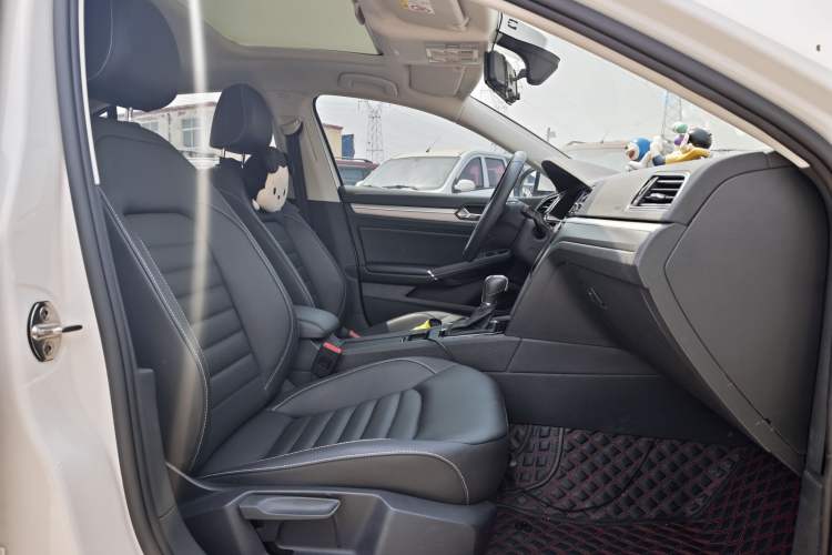 Used Volkswagen Lamando 2021 Revised Version 280TSI DSG Comfort Edition Right Front Seat