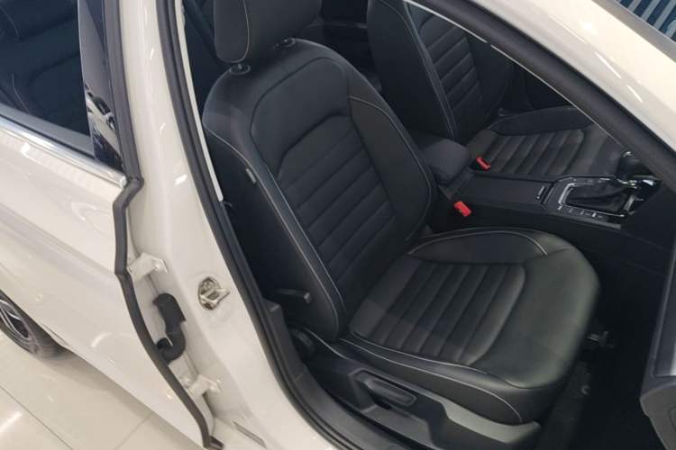 Used Volkswagen Lamando 2021 Revised Version 280TSI DSG Comfort Edition Right Front Seat