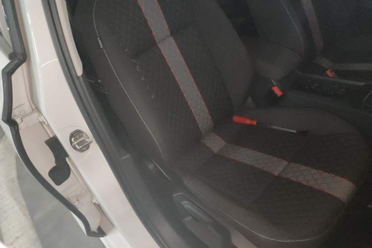 Used Volkswagen Lamando 2021 230TSI DSG Fashion Edition Right Front Seat