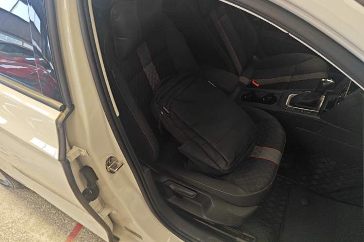 Used Volkswagen Lamando 2021 230TSI DSG Fashion Edition Right Front Seat