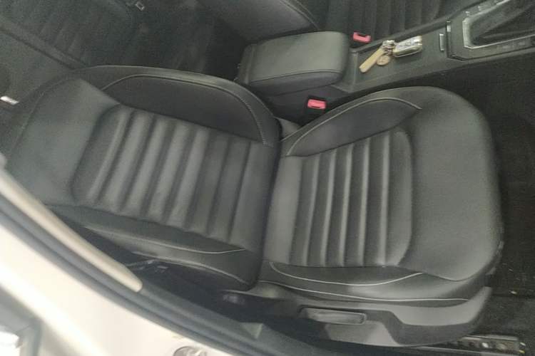 Used Volkswagen Lamando 2021 280TSI DSG Luxury Phantom Edition Right Front Seat