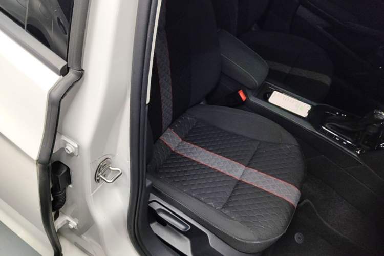 Used Volkswagen Lamando 2021 230TSI DSG Fashion Edition Right Front Seat