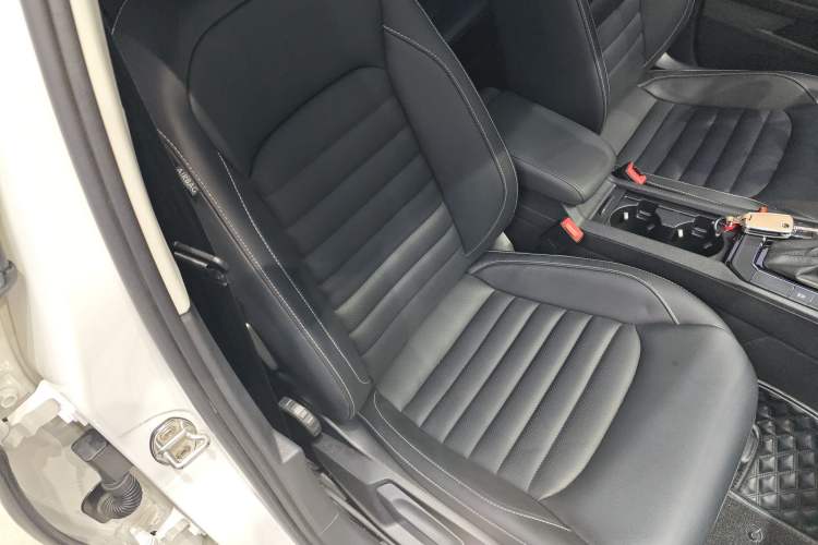 Used Volkswagen Lamando 2021 Revised Version 280TSI DSG Comfort Edition Right Front Seat