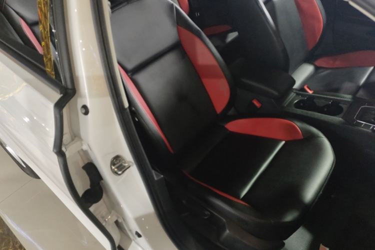 Used Volkswagen Lamando 2021 230TSI DSG Fashion Edition Right Front Seat