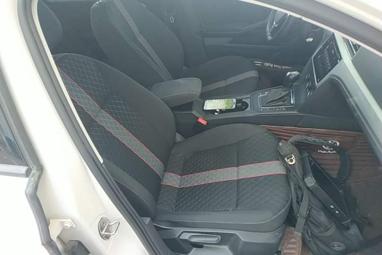 Used Volkswagen Lamando 2021 230TSI DSG Fashion Edition Right Front Seat