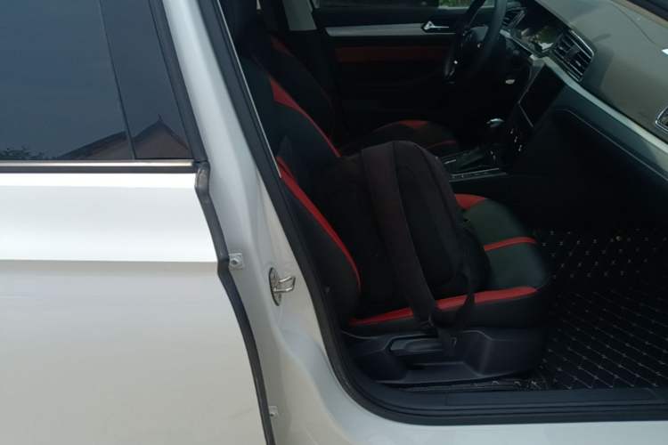 Used Volkswagen Lamando 2021 230TSI DSG Fashion Edition Right Front Seat