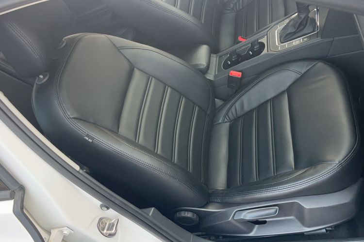 Used Volkswagen Lamando 2021 230TSI DSG Fashion Edition Right Front Seat