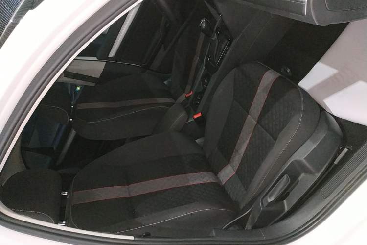 Used Volkswagen Lamando 2021 230TSI DSG Fashion Edition Right Front Seat