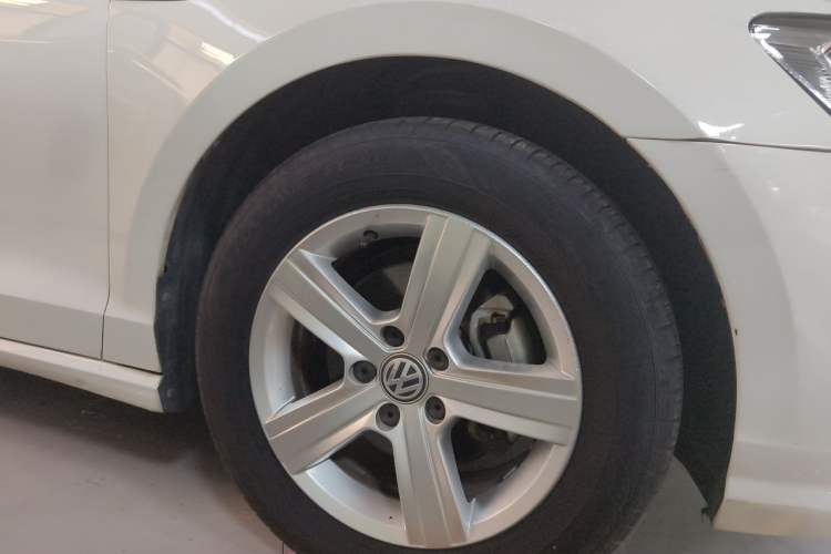 Used Volkswagen Lamando 2021 230TSI DSG Fashion Edition Right Front Wheel Hub