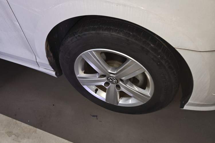 Used Volkswagen Lamando 2021 230TSI DSG Fashion Edition Right Front Wheel Hub