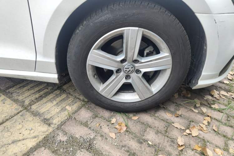 Used Volkswagen Lamando 2021 230TSI DSG Fashion Edition Right Front Wheel Hub