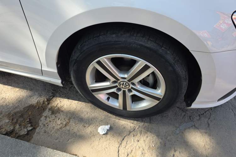 Used Volkswagen Lamando 2021 230TSI DSG Fashion Edition Right Front Wheel Hub