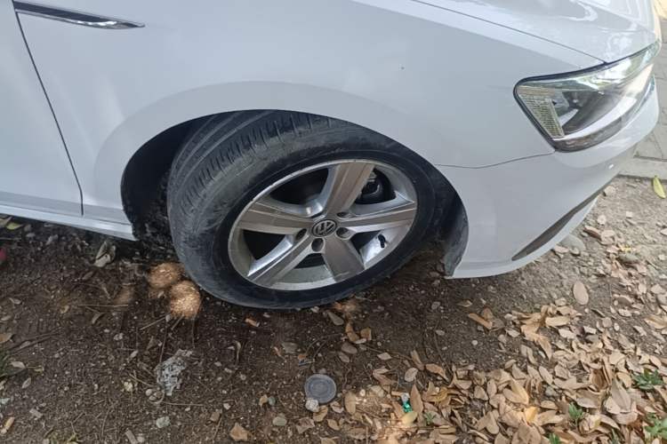 Used Volkswagen Lamando 2021 230TSI DSG Fashion Edition Right Front Wheel Hub