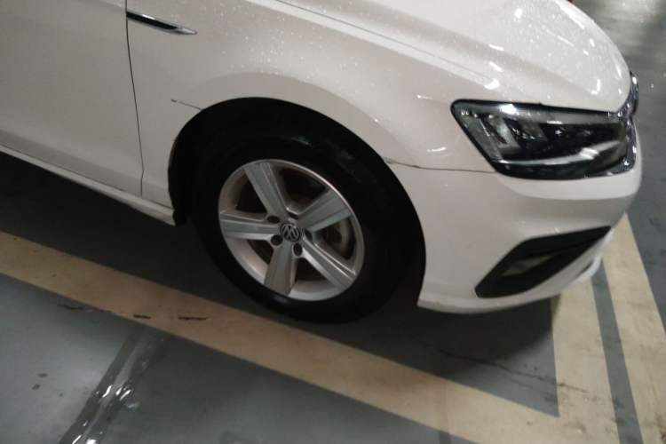 Used Volkswagen Lamando 2021 230TSI DSG Fashion Edition Right Front Wheel Hub