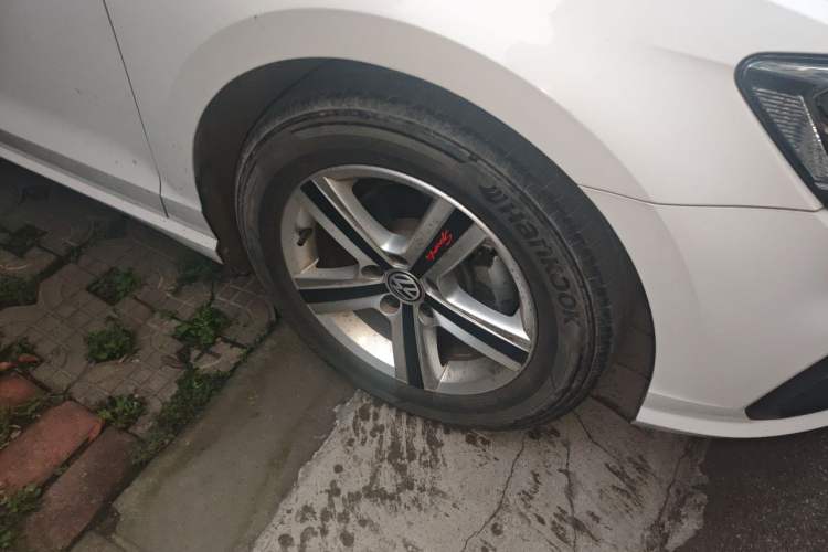Used Volkswagen Lamando 2021 230TSI DSG Fashion Edition Right Front Wheel Hub