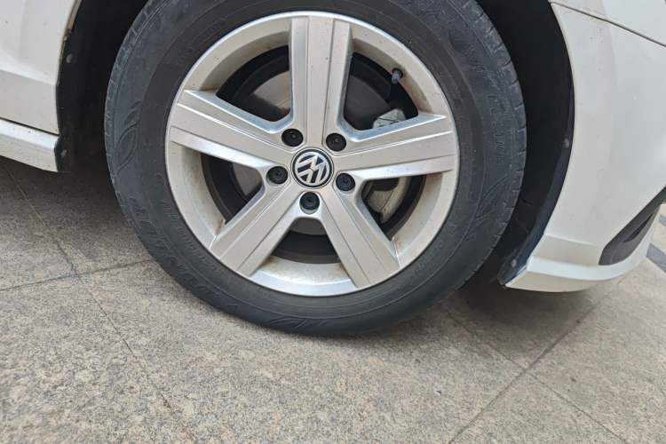Used Volkswagen Lamando 2021 230TSI DSG Fashion Edition Right Front Wheel Hub