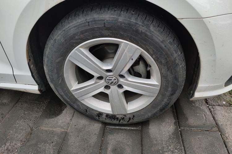 Used Volkswagen Lamando 2021 230TSI DSG Fashion Edition Right Front Wheel Hub
