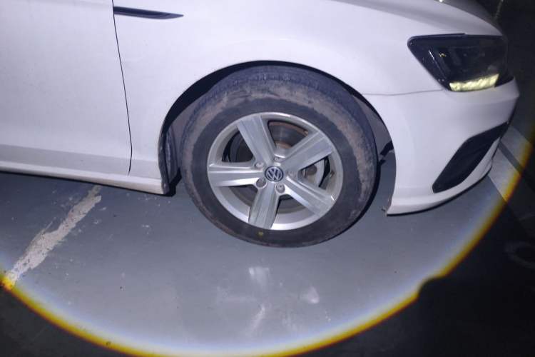 Used Volkswagen Lamando 2021 230TSI DSG Fashion Edition Right Front Wheel Hub