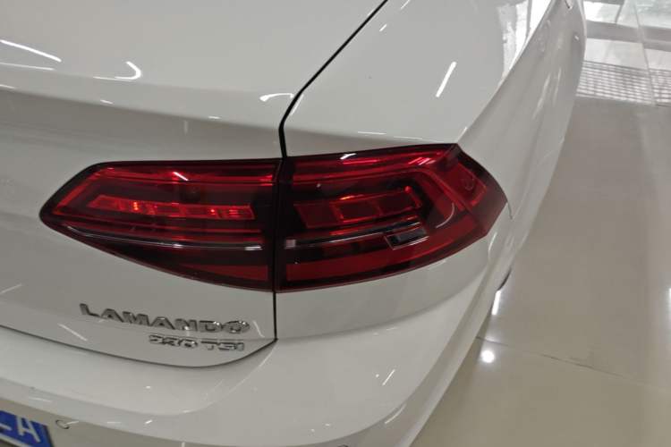 Used Volkswagen Lamando 2021 230TSI DSG Fashion Edition Right Rear Taillight