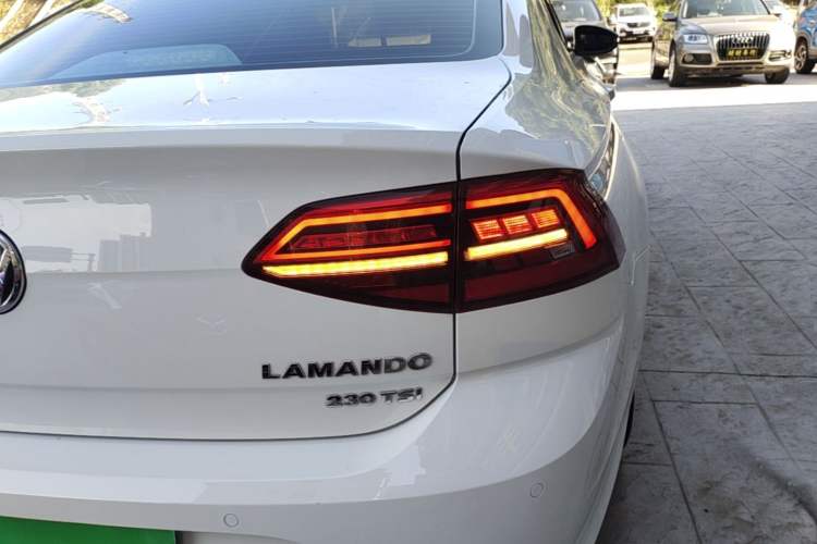 Used Volkswagen Lamando 2021 230TSI DSG Fashion Edition Right Rear Taillight